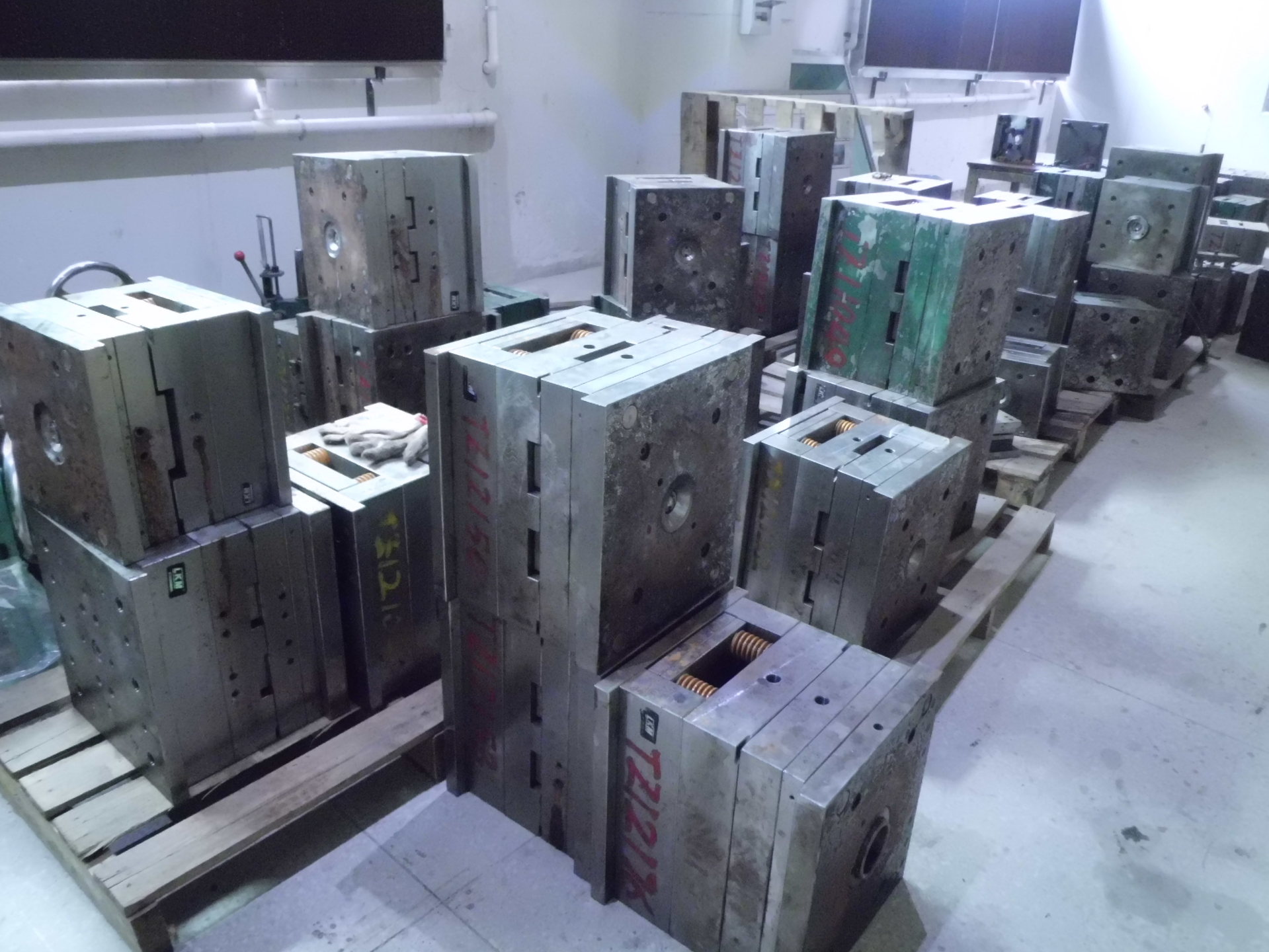 九州(中国)-塑料模具